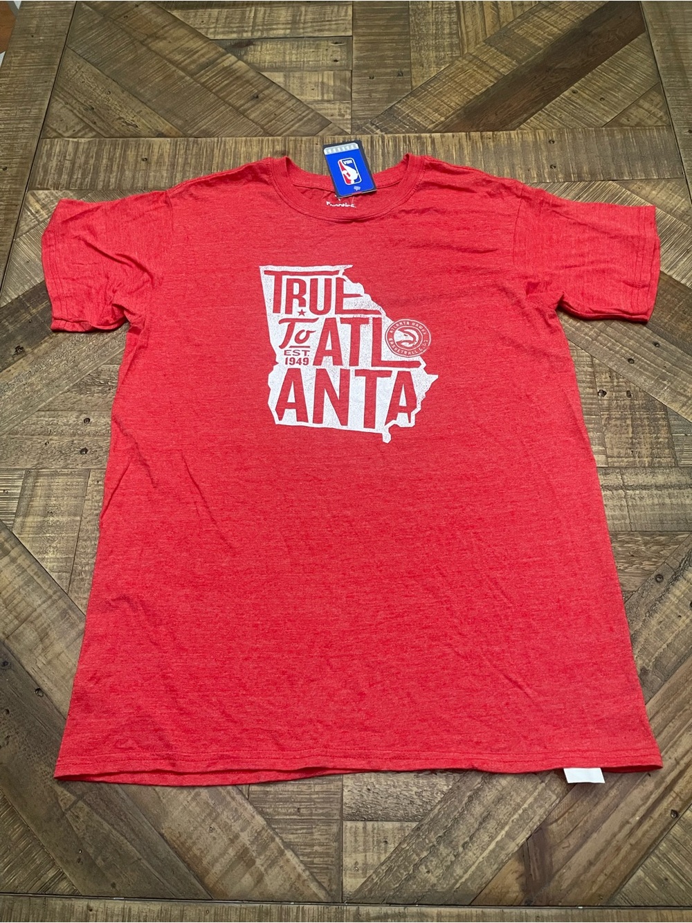NWT Fanatics Atlanta Hawks "True To Atlanta" Tri-Blend Graphic T-Shirt